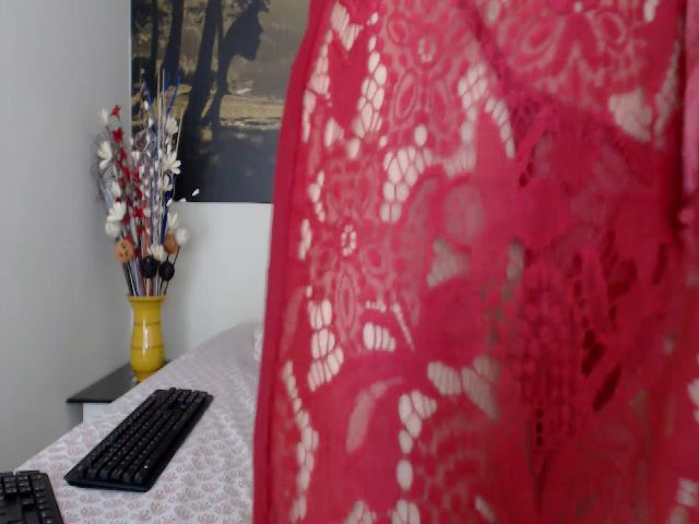 Live sex webcam photo for AikoTailor #287876191