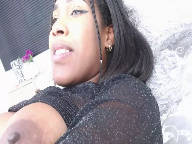 Live sex webcam photo for Vanessa_ih #263154167
