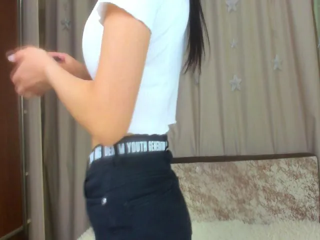 Live sex webcam photo for LinYaoKiss #257295279