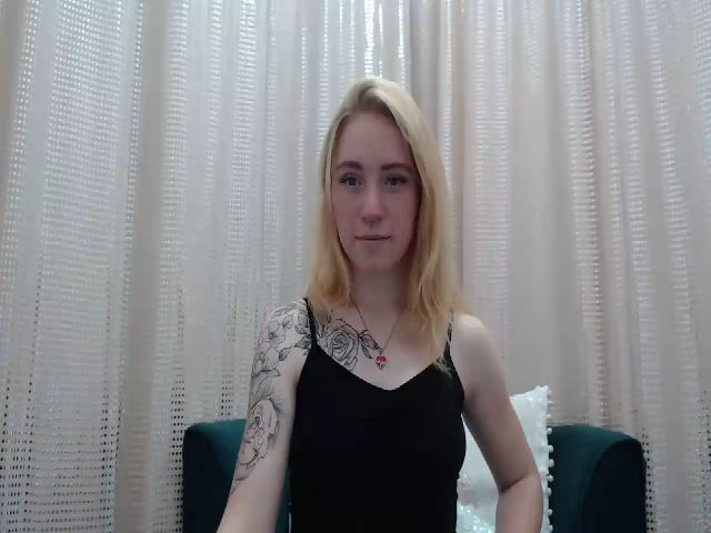 Live sex webcam photo for RedBerryy #259707539