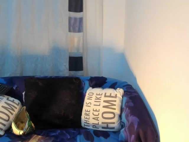 Live sex webcam photo for EllaRose29 #240956158