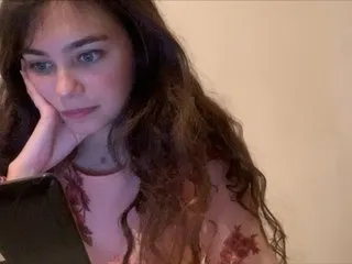 Live sex webcam photo for AnnaCow #240501472