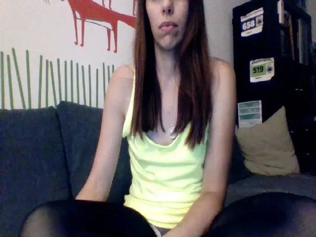Live sex webcam photo for FoxMoony #255446924