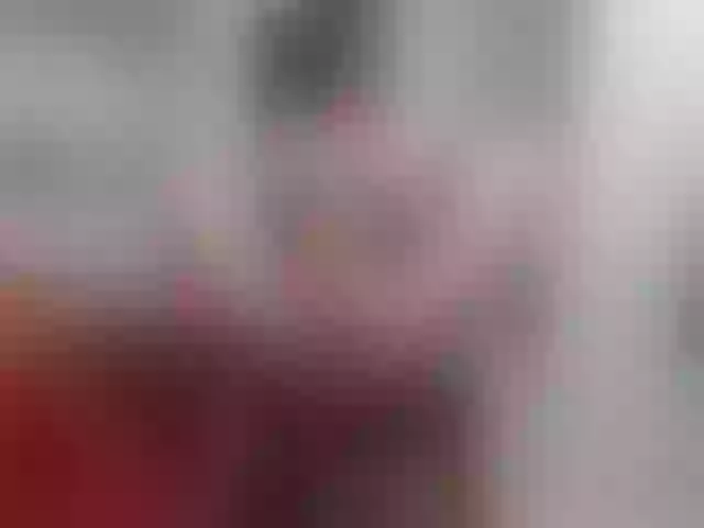 Live sex webcam photo for JullieMilf #262596729