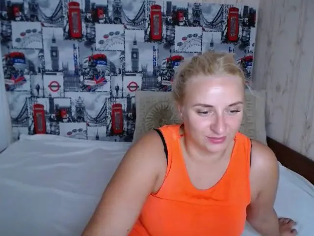 Live sex webcam photo for RENATA_hotty #265585325
