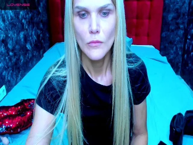 Live sex webcam photo for ProdigyGirl #265306409