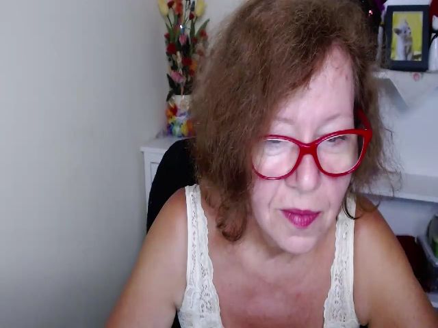 Live sex webcam photo for Adele_69 #259808046