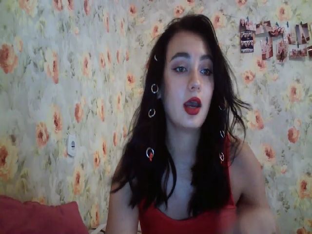 Live sex webcam photo for lolly_hollyy #261313752