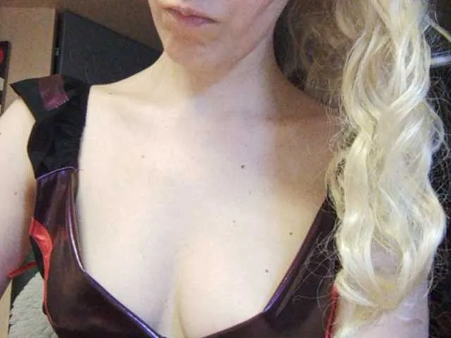 Live sex webcam photo for VIPGERL99 #241311168