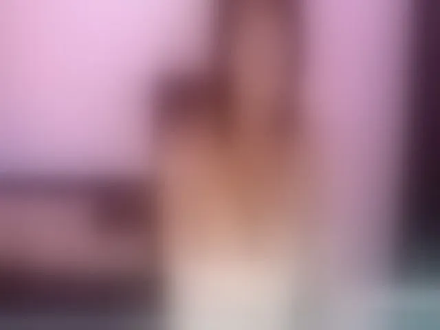 Live sex webcam photo for MaiiAngel #258984888