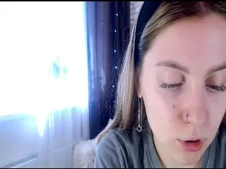 Live sex webcam photo for CumMeaRiver #251782727