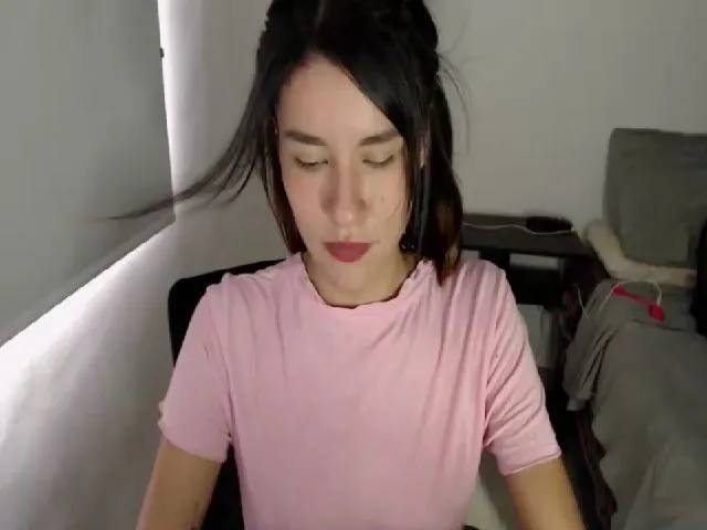 Live sex webcam photo for baabii #256032471