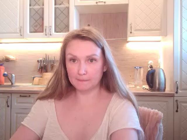 Live sex webcam photo for JaneGrey111 #256753006