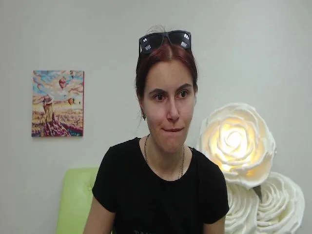 Live sex webcam photo for MollyTravis #262560166