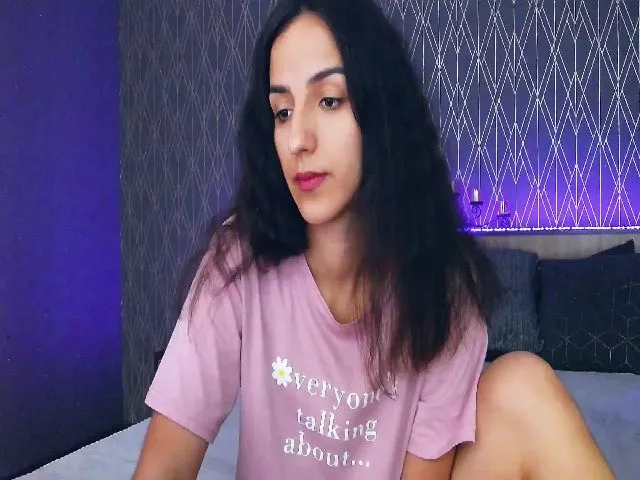 Live sex webcam photo for XDaphneMoss #255406869