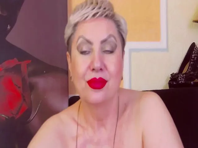 Live sex webcam photo for LADY__POSH #264019928