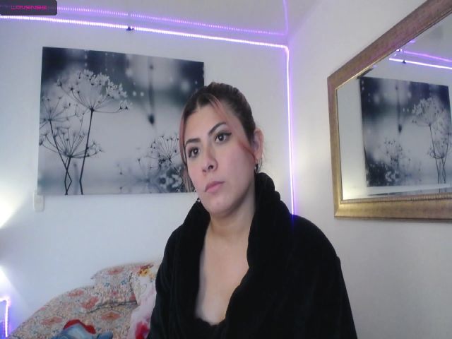 Live sex webcam photo for NicolSaenz #255411912