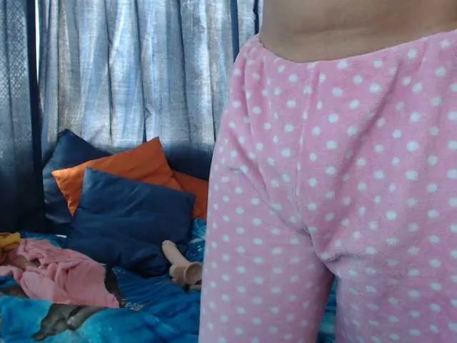 Live sex webcam photo for KattleyaGrey #242512512