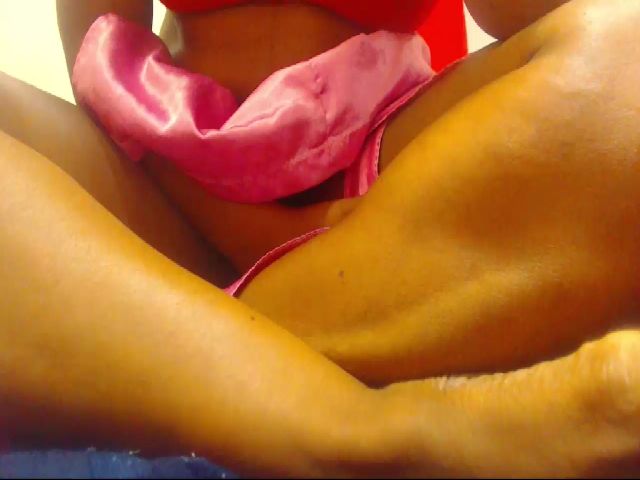 Live sex webcam photo for ChocoPussyx #262121381