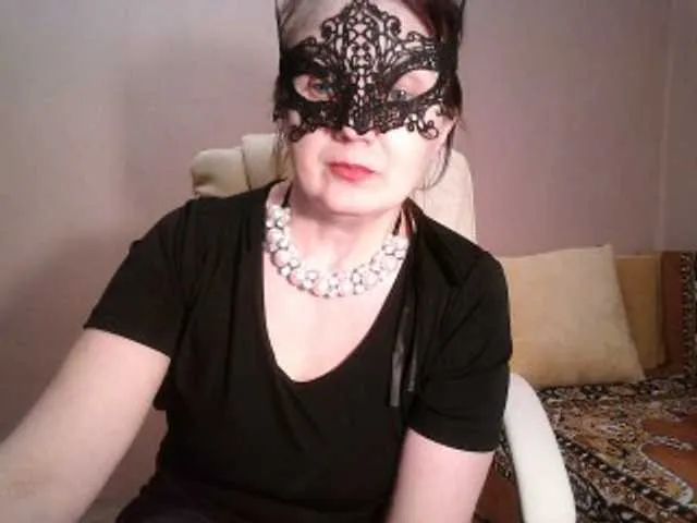 Live sex webcam photo for leeloofire #241280754