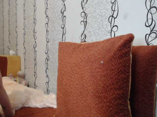 Live sex webcam photo for Eva-Young #241397155