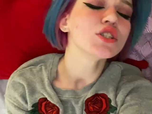 Live sex webcam photo for TreshGirls #240920346