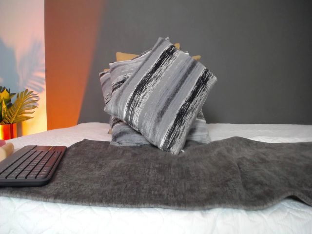 Live sex webcam photo for Isagamboa #256318741