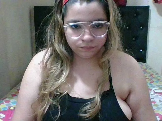 Live sex webcam photo for Victoriamor #241409891