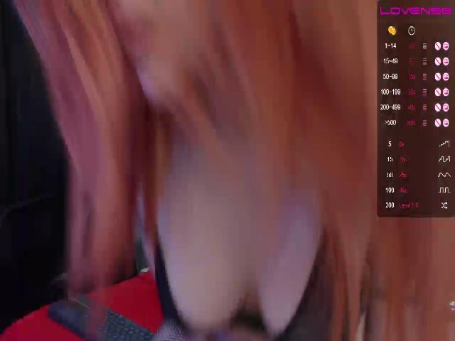 Live sex webcam photo for Valeria_Fox1 #264421500