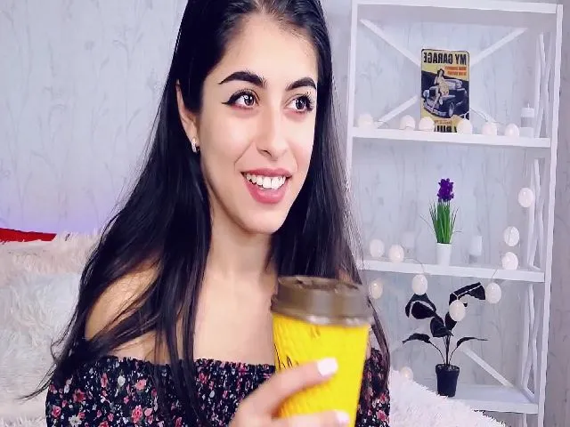 Live sex webcam photo for GoldBabyy #255280046
