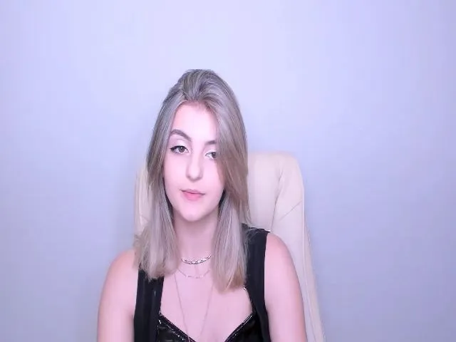 Live sex webcam photo for HelelGretta #252263215