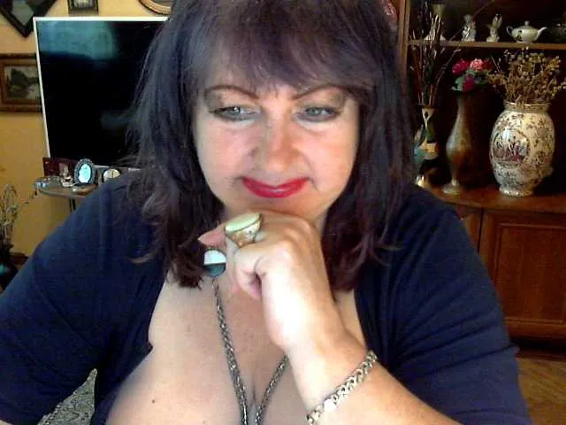 Live sex webcam photo for ElenaZed #287984985