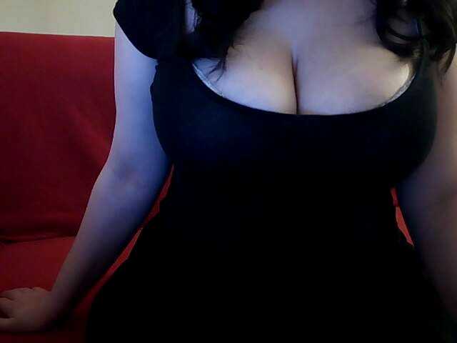 Live sex webcam photo for ViolaB #240998003