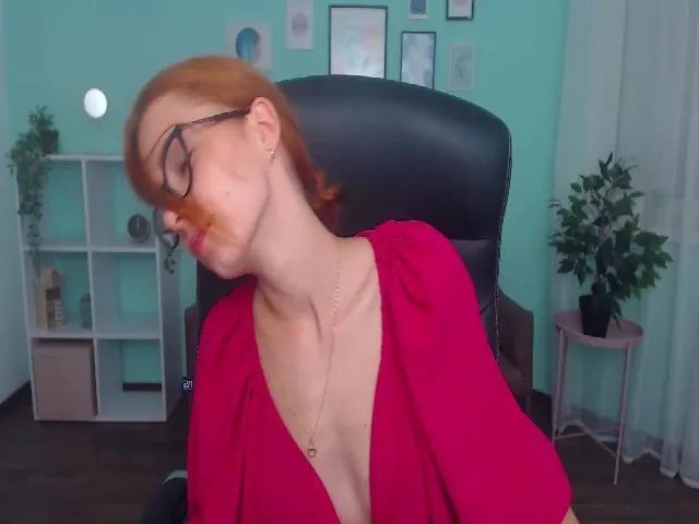 Live sex webcam photo for MircellaGrey #256142549