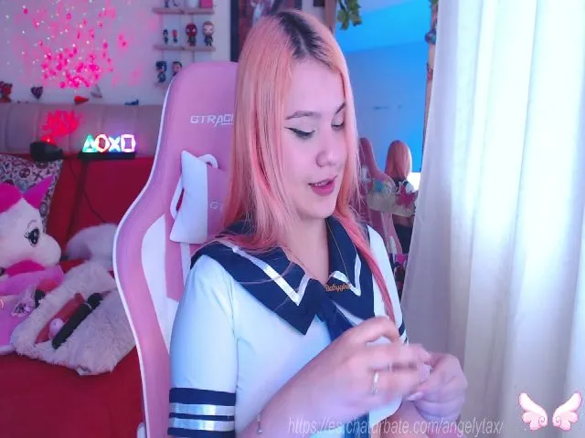 Live sex webcam photo for Angelytaxx #254284619