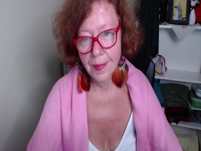 Live sex webcam photo for Adele_69 #259123400