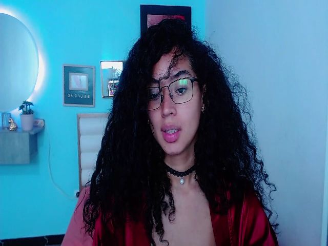 Live sex webcam photo for Jade_lee88 #260031813