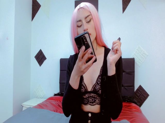 Live sex webcam photo for Violetdarkk #252693295