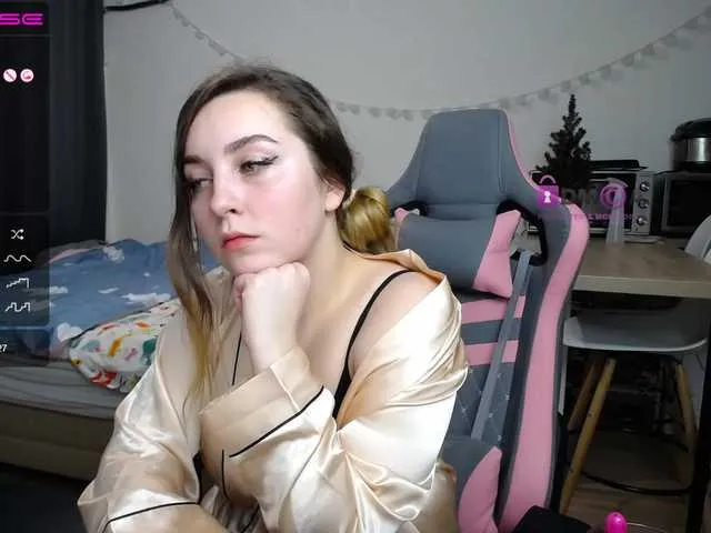 Live sex webcam photo for twinklevi #240976032