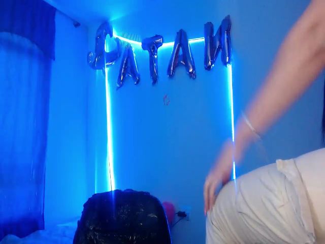 Live sex webcam photo for Hot_skinny_ #259490121