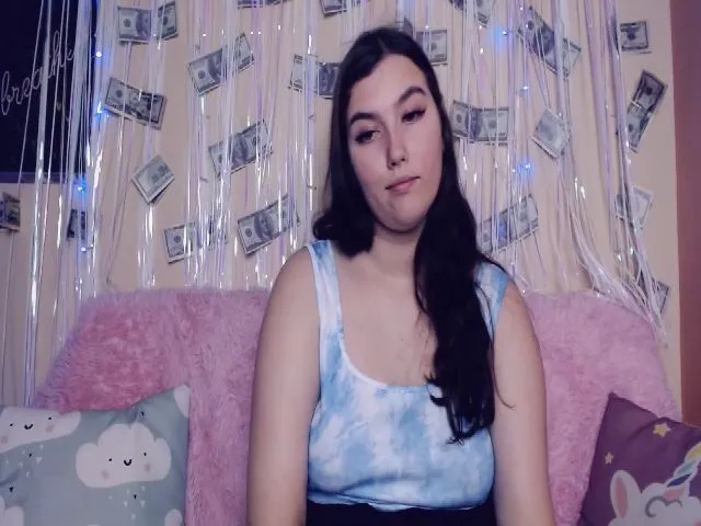 Live sex webcam photo for Innocent_Di #264675910