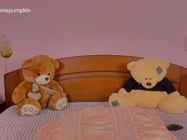 Live sex webcam photo for NymphaLean #241436089