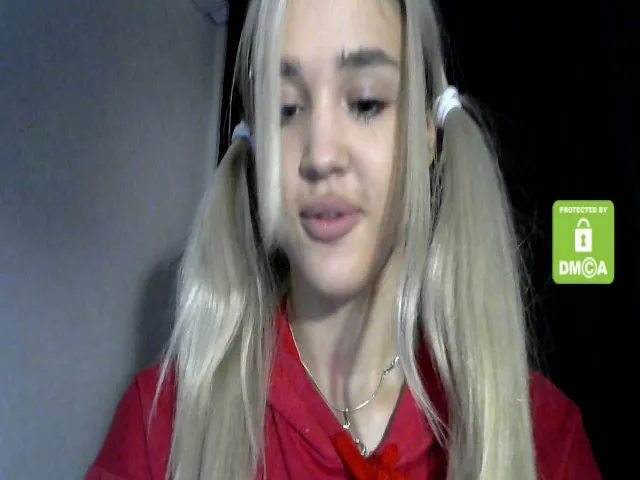 Live sex webcam photo for MyyDream #257693158