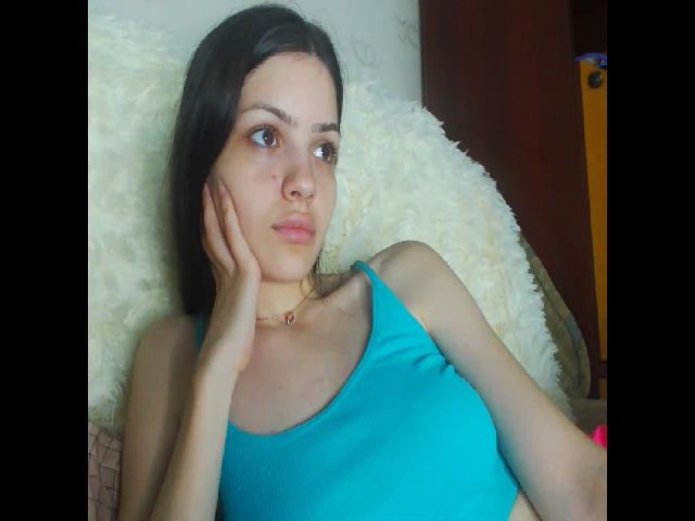 Live sex webcam photo for Snow_Whiteee #256414885