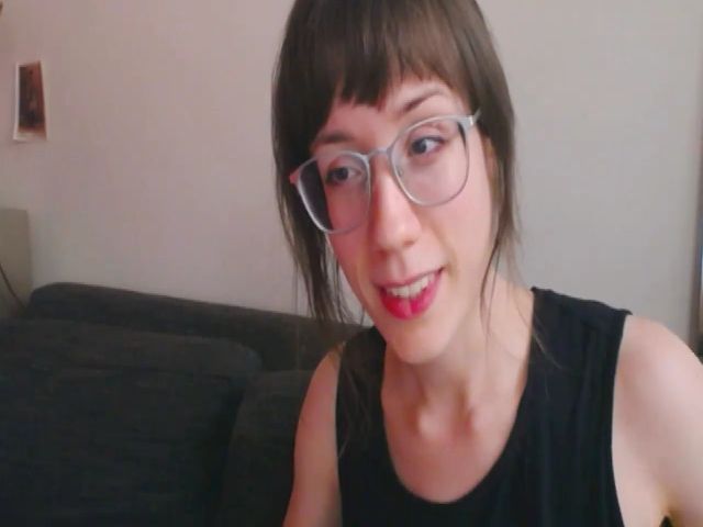 Live sex webcam photo for MinnieMoralia #255125089