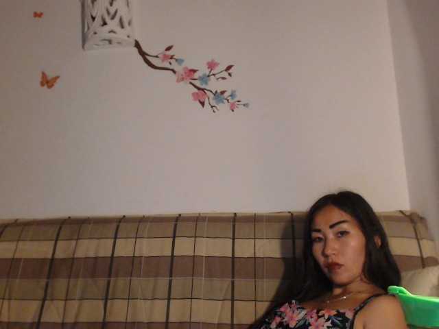 Live sex webcam photo for Milena0606 #251069975