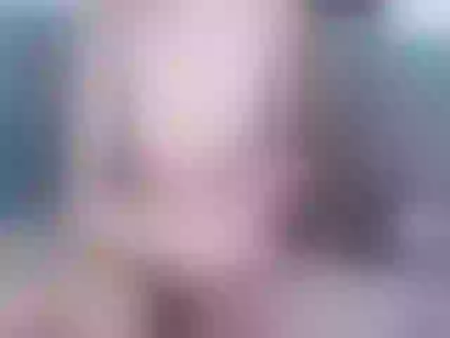 Live sex webcam photo for Leiah #263305230