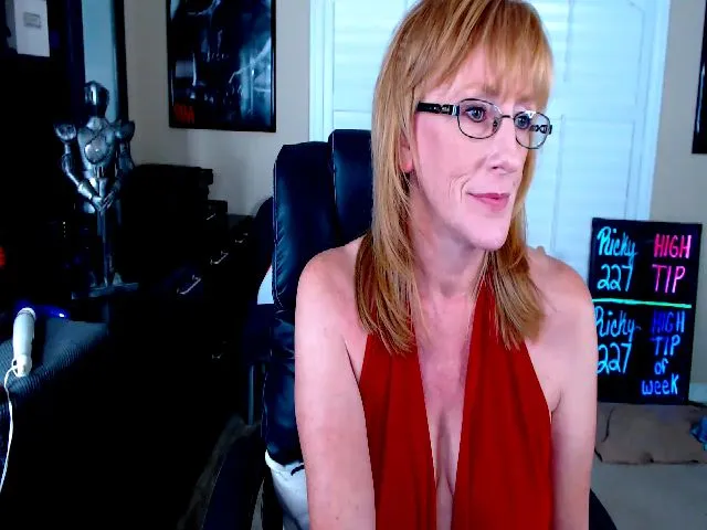 Live sex webcam photo for SummerKnightz #252694770