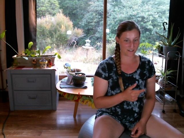 Live sex webcam photo for SuzieMoon #255815268