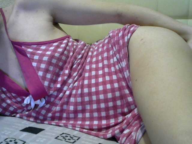 Live sex webcam photo for Saraoff82 #240994079